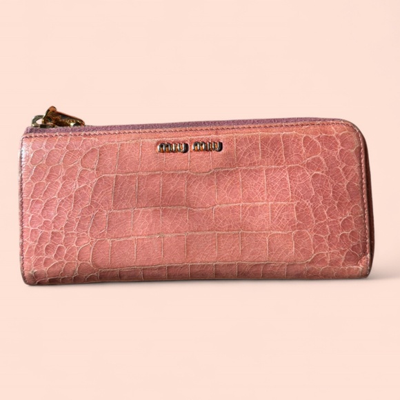 MiuMiu Croc Wallet - Picture 1 of 8